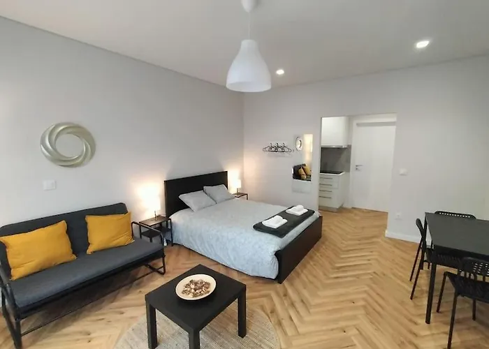 Heart Of The City Suites - B